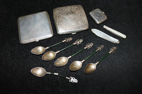 2 silver cigarette cases, vesta, 2 fruit knives, etc